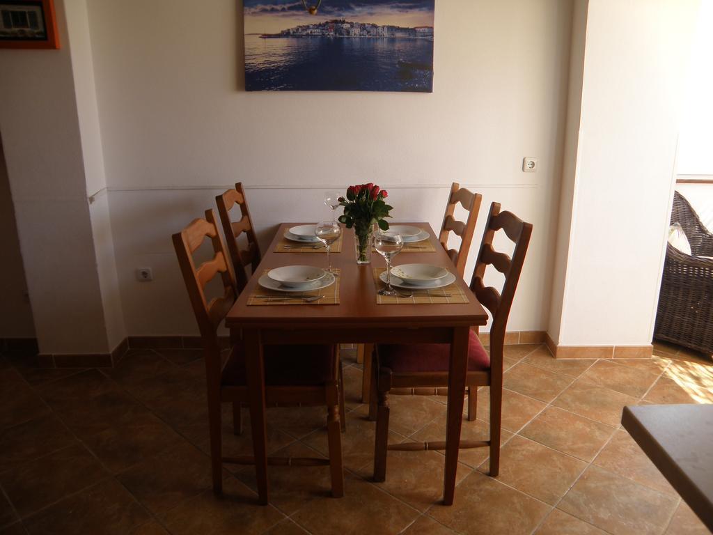 Apartment Amalija Primošten Екстериор снимка