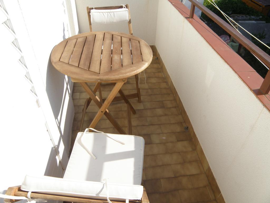 Apartment Amalija Primošten Екстериор снимка