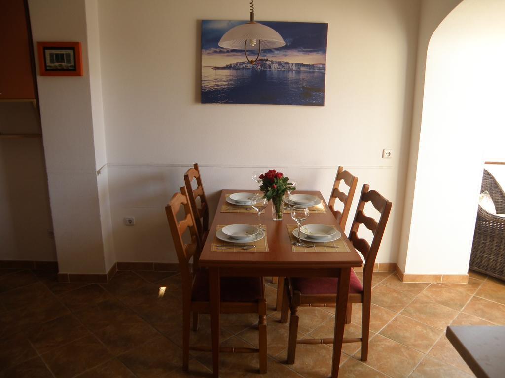 Apartment Amalija Primošten Екстериор снимка