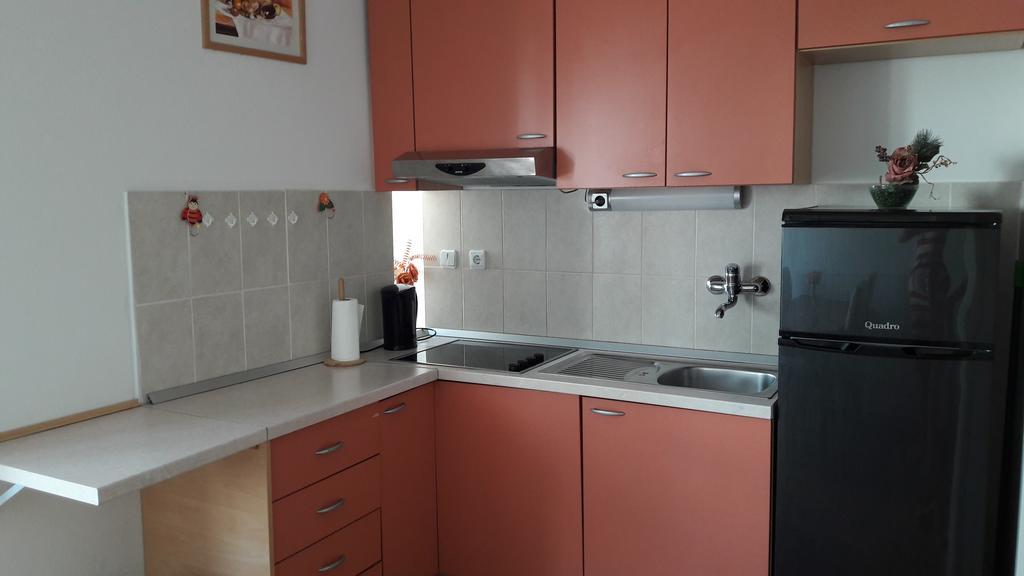 Apartment Amalija Primošten Екстериор снимка