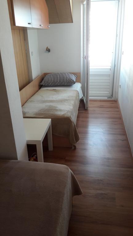 Apartment Amalija Primošten Екстериор снимка